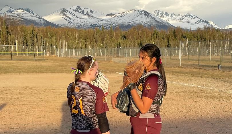 Prep Softball: Dimond’s battery of Trinity Miller and Malia Ogee put a charge into team’s title hopes