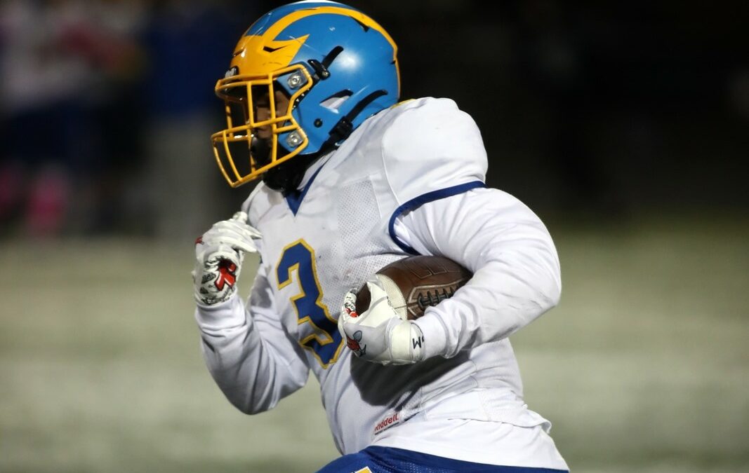 Prep Football: Makisi Poleo punishes Colony with 4 TDs as Bartlett prevails 35-28 in D1 state playoffs