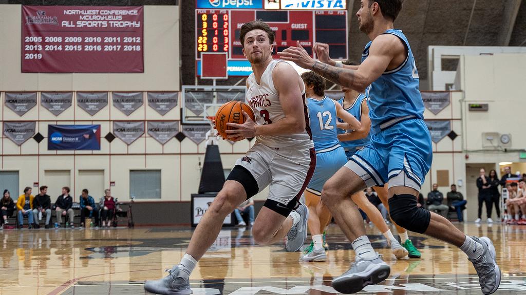 College Hoops: Sullivan Menard nets 21 points to help Whitworth win NWC title; moves up to No. 4 among Alaskans in NCAA D3 scoring