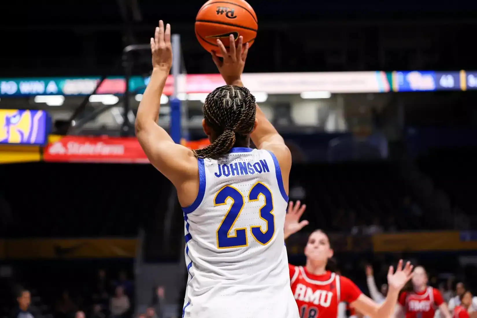 Johnson powers Pitt comeback; Bannarbie bags first double-double for UNLV; Hardman hits six 3s, nets 25 points