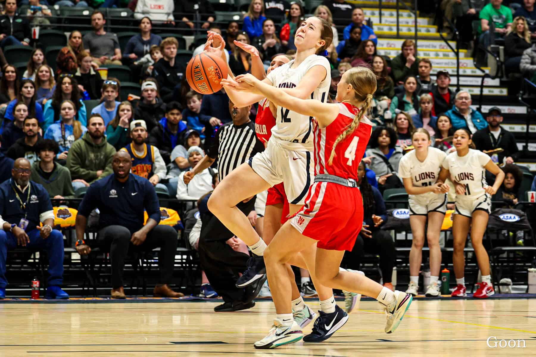 Roundball roundup: Kronberger’s 34 points propel No. 1 MCCA girls over No. 2 Wasilla; No. 1 West Valley boys, No. 9 South win in Fairbanks